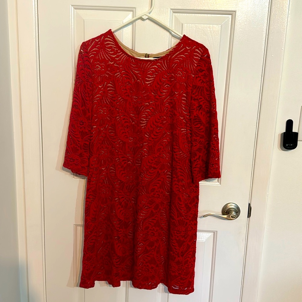 Beautiful Liz Claiborne red dress with nude underlay &  in fantastic shape.